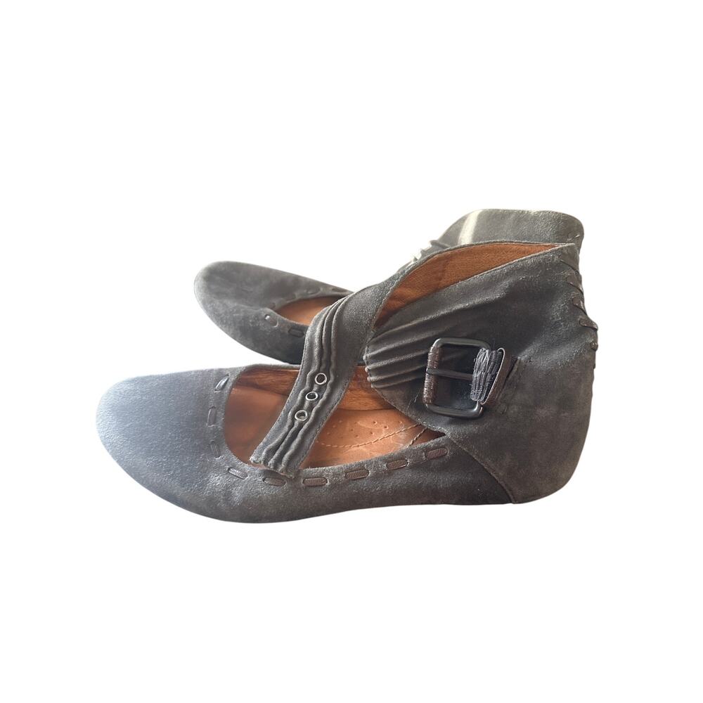 Naya Women's 'Fauna' Ankle-strap Flats Sz 7M y